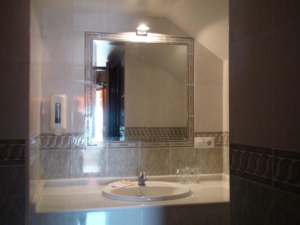 Готель Hostal Tarik Таріфа Номер фото