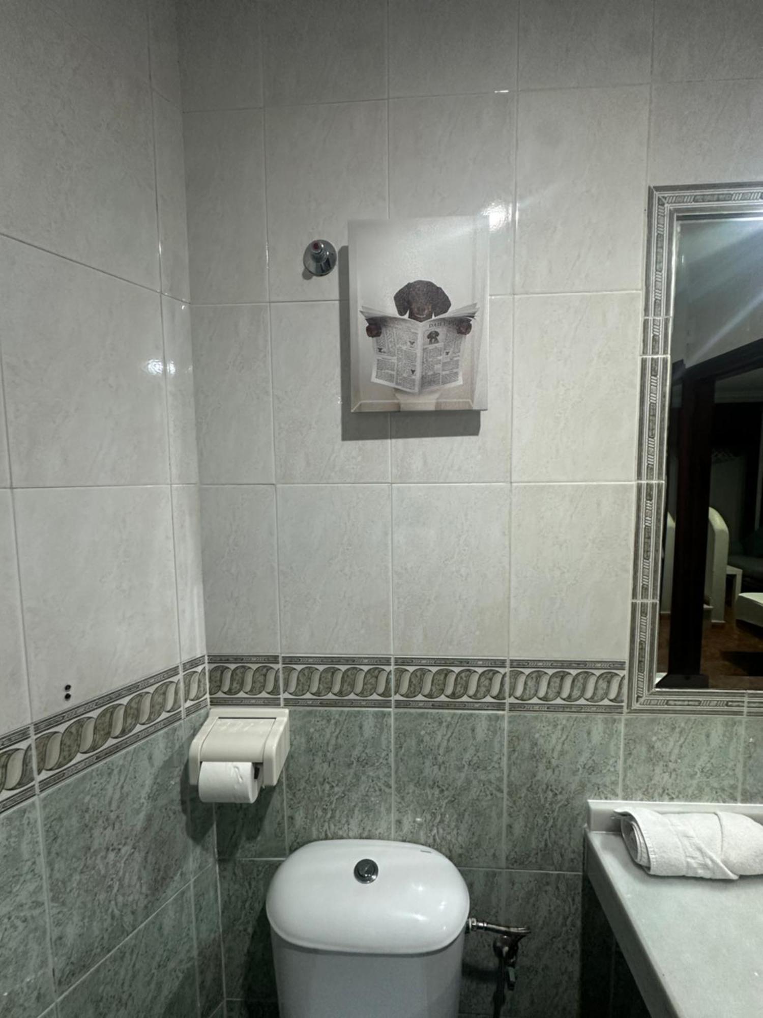 Готель Hostal Tarik Таріфа Екстер'єр фото